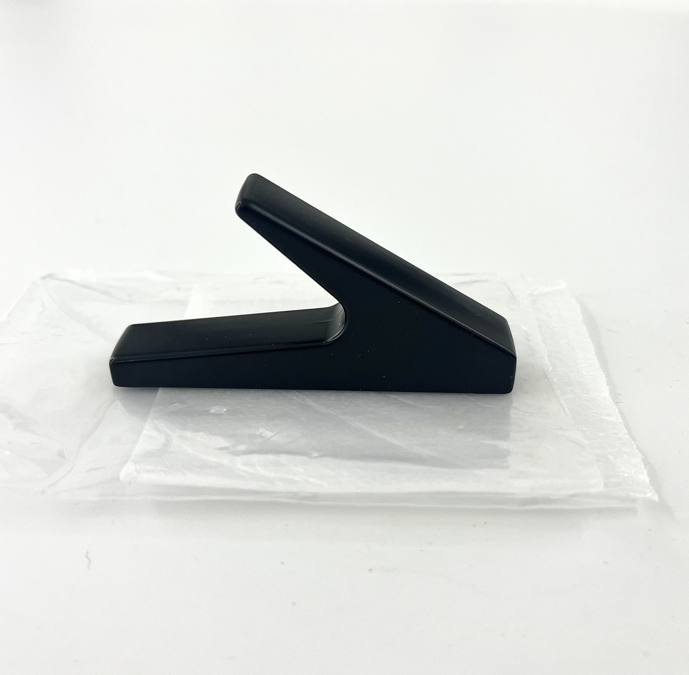 Wholesale price European wall mount zinc metal cloth coat hat cap hooks modern curtain hooks