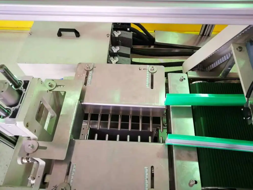 Автоматическая упаковочная машина для вторичной упаковки