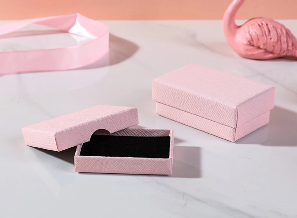 Personalized Ring Jewelry Box Logo Packaging Cardboard Box Pink Bracelet Pendant Jewelry Packaging