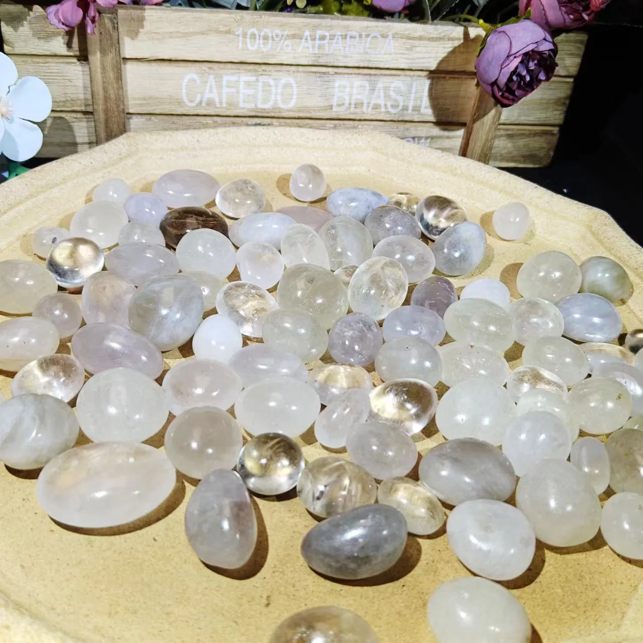 Wholesale goods in great demand healing crystal Clear quartz tumbled stone For festival or room decoration