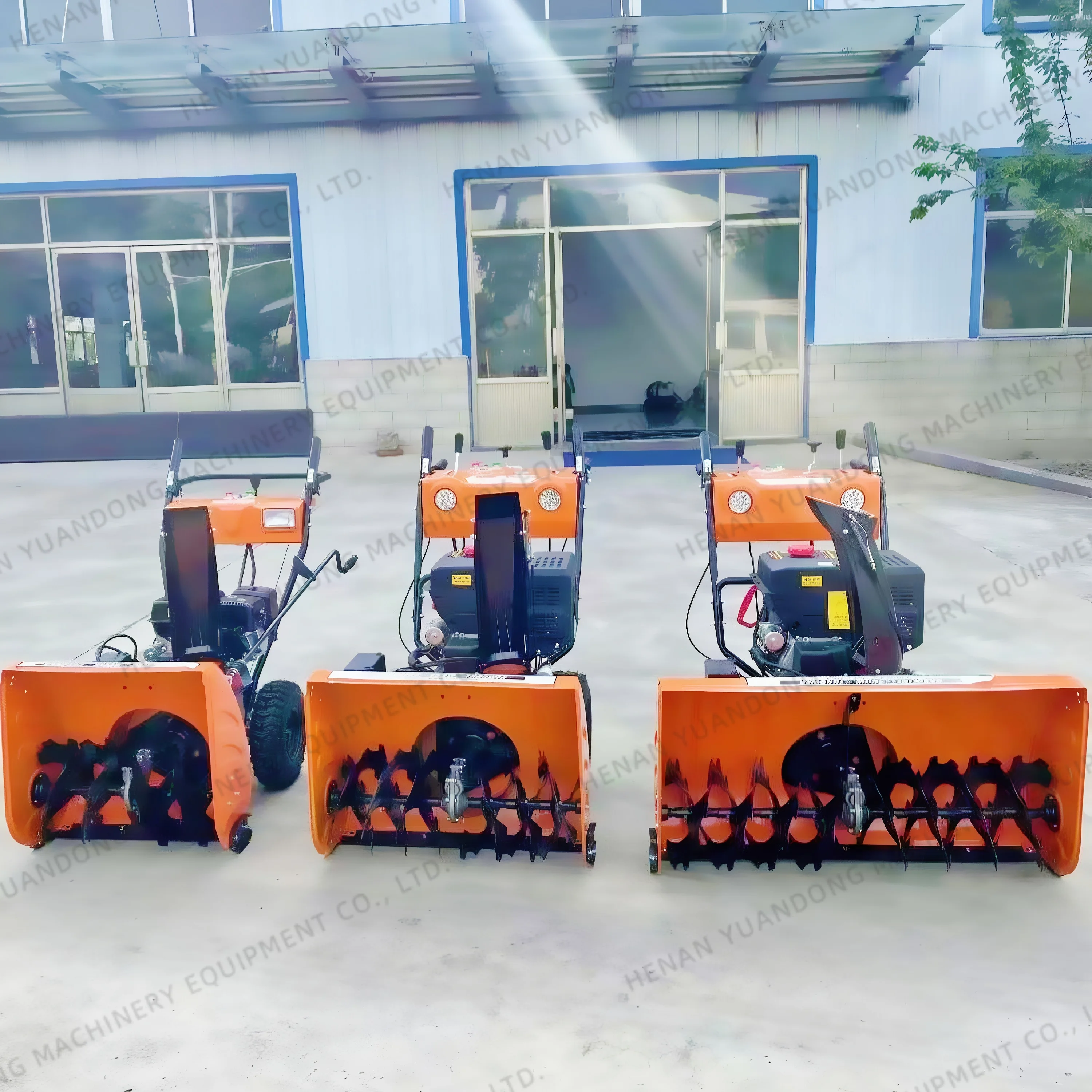 Lawn Sweeper Gasoline Engine Diesel Power Artificial Grass Cleaning Equipment Snow Sweeper