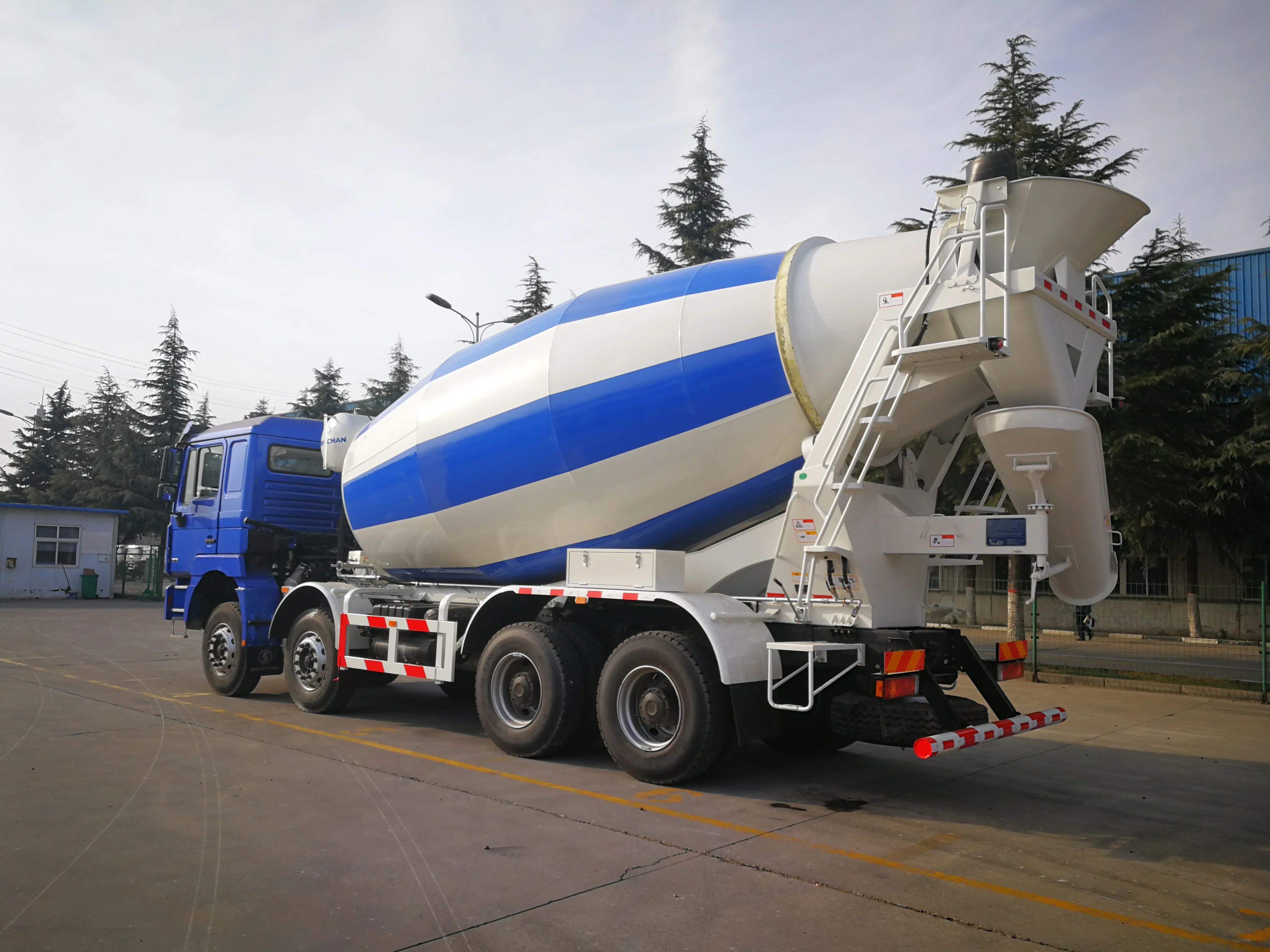12 cbm Автобетоносмеситель Shacman 8x4 грузовик
