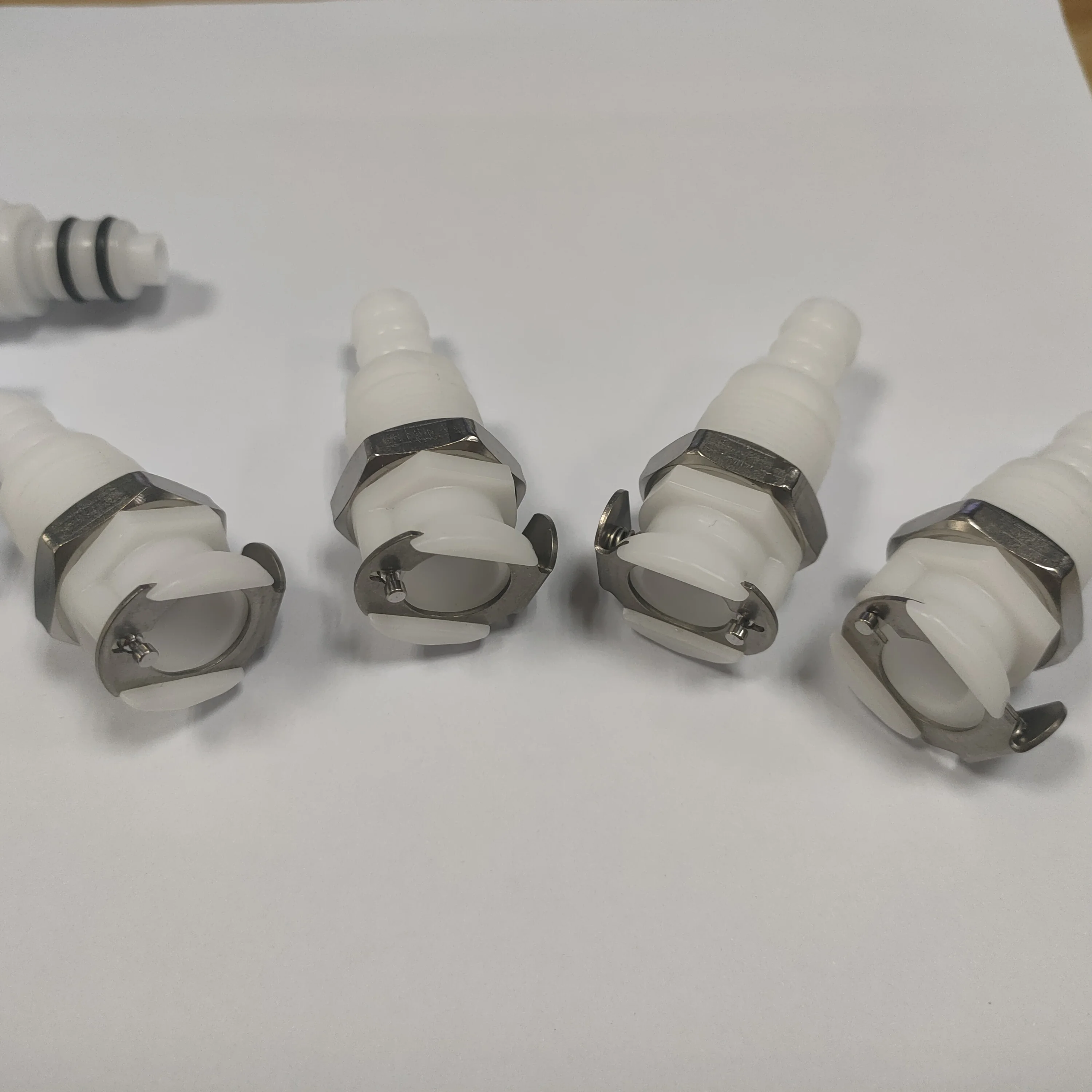 Hot Sale PP PVDF Material IMD1602HB 1/8' hose barb inserts shut off pom body male Socket coupling plastic quick couping