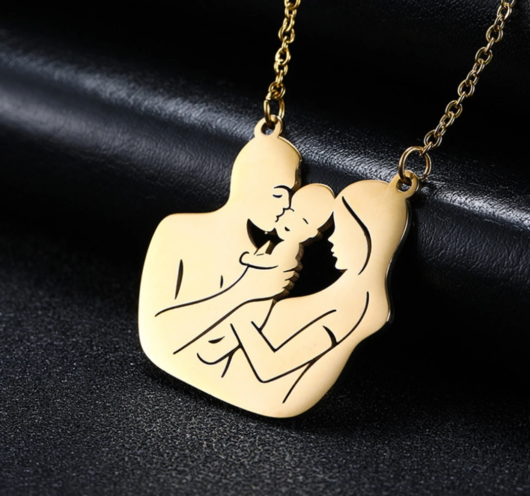 Pop jewelry cartoon character family mom dad child four person pendant bulk stainless steel necklace
