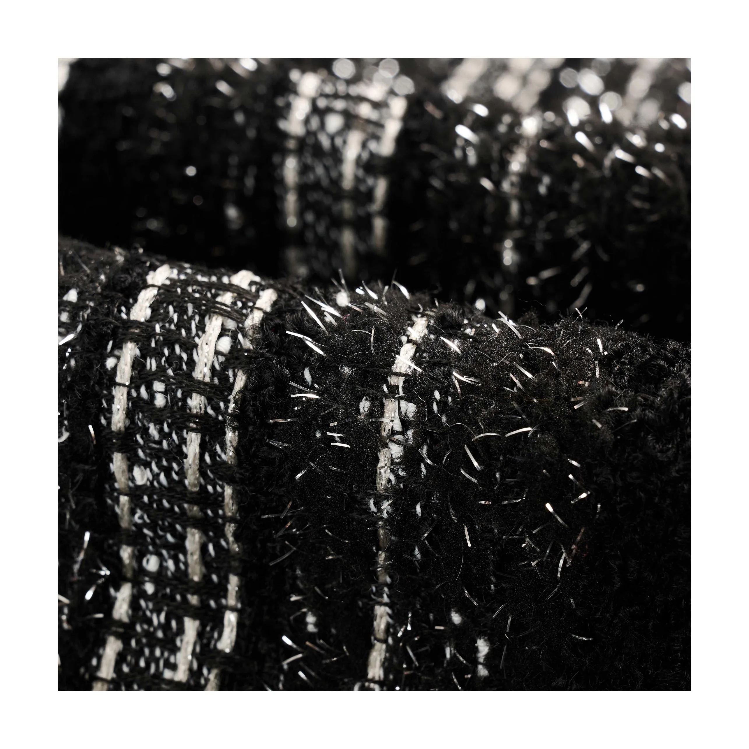 Fashionable Striated 10% Wool 90% Polyester Jacquard Plaid Fabric