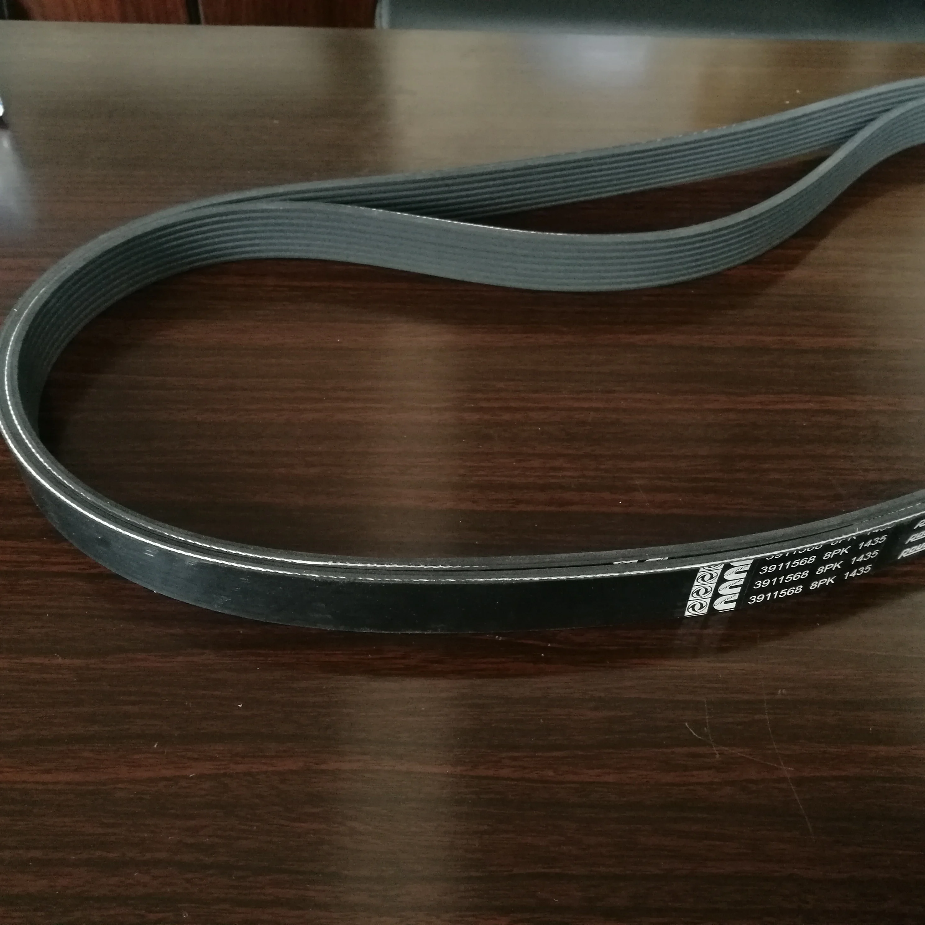 DCEC 6BT дизельный двигатель запасные части 8PK V ребристые ремень 3911568