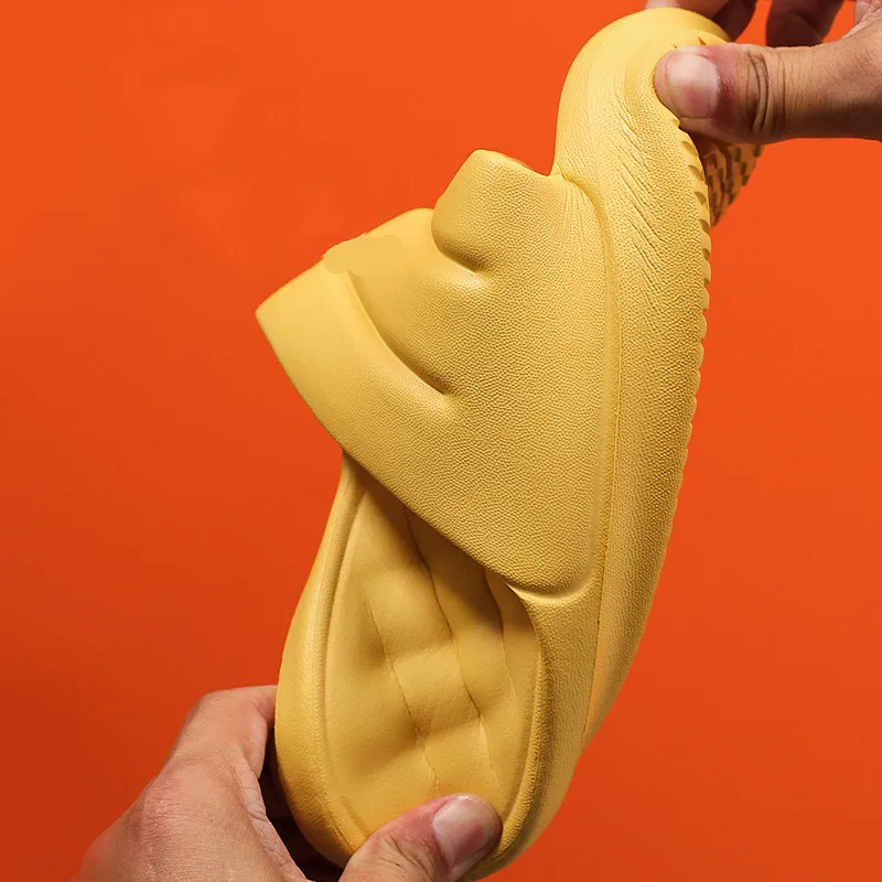 Fashion Women Slippers Wholesale Women  EVA Injection Sandals Bath Beach And Indoor Slides On Slippers