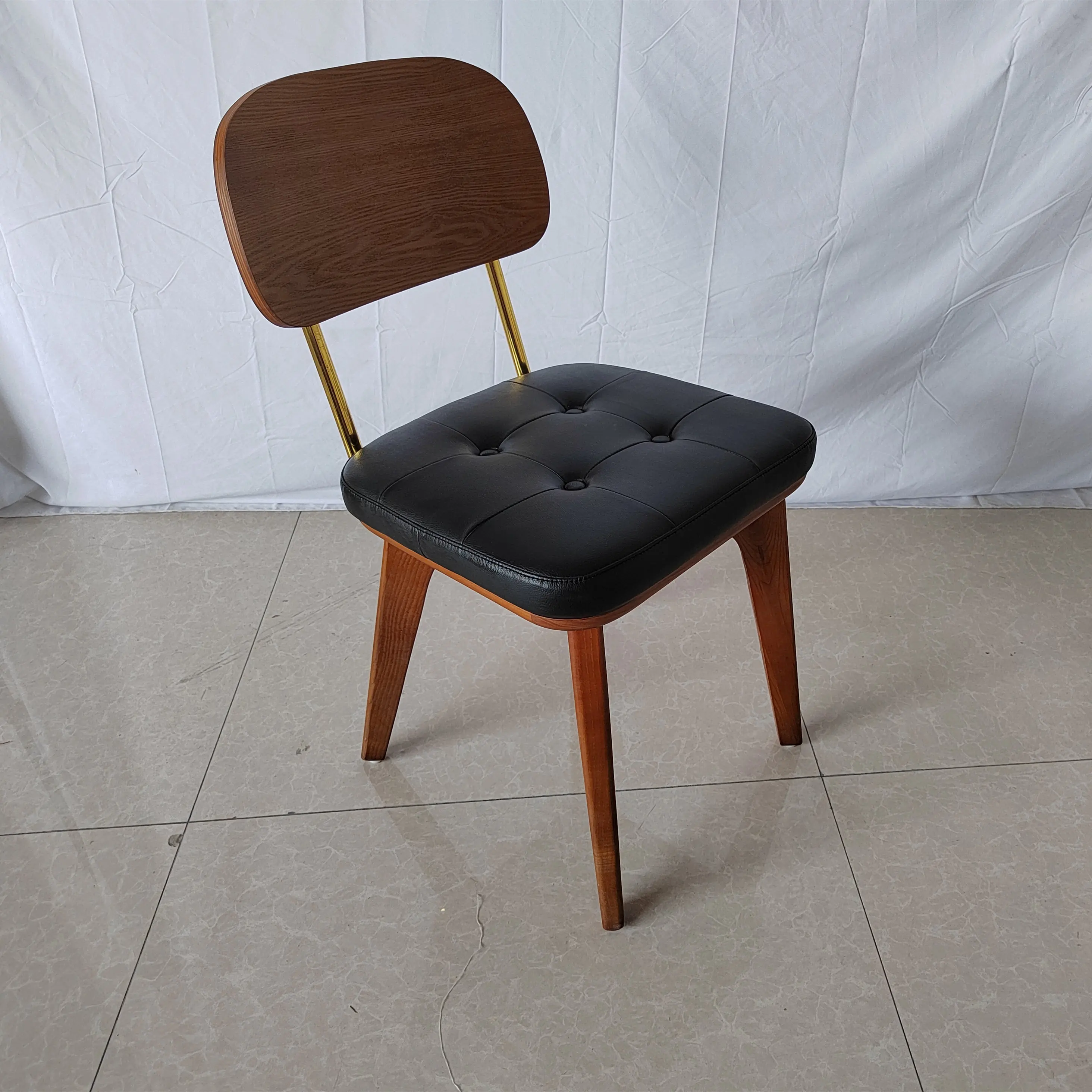 Industrial PU leather Seat Counter Stool for Cafe Restaurant Black Timber Bar Stool