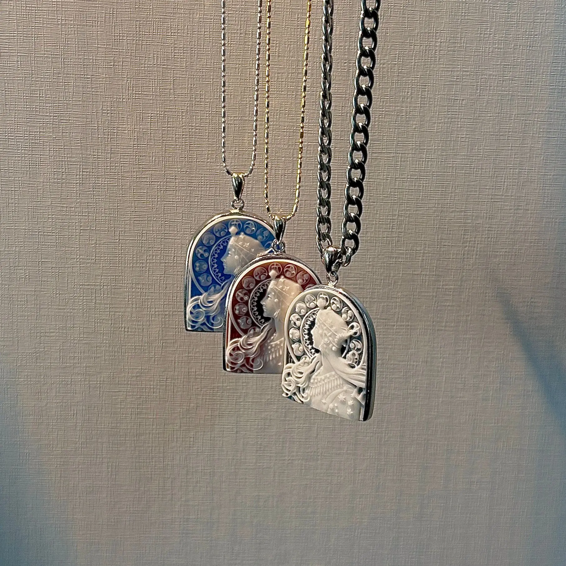 Wholesale Of New Materials 18k Gold Jewelry Flower Extra Large Brooch