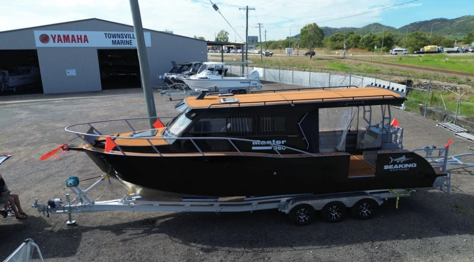 Custom Aluminum Luxury Cabin Fishing Boat With One to One Design Service