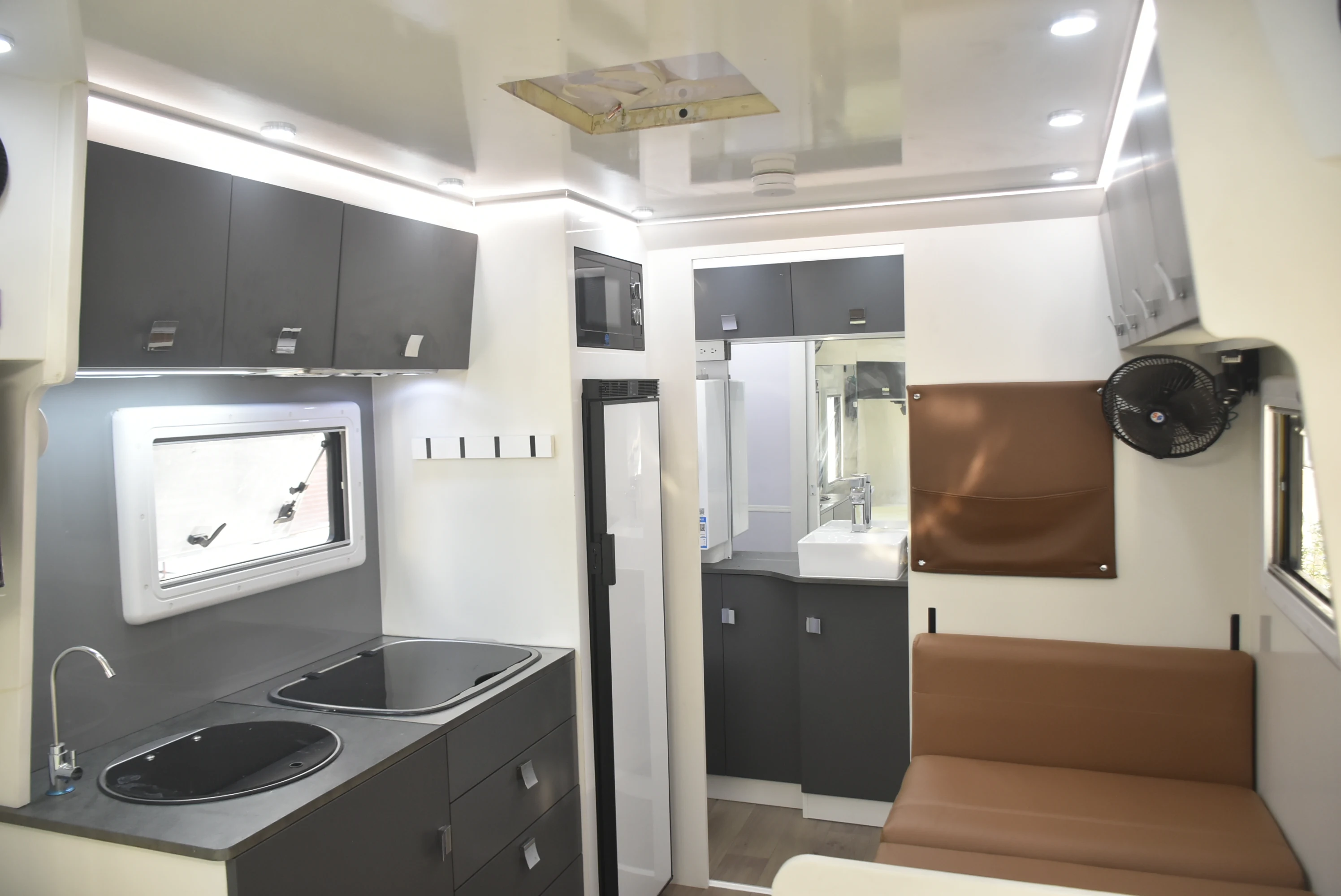 16ft hardtop off road caravan  for Australia and New Zealand