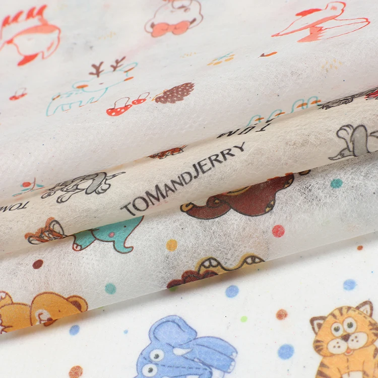 Водонепроницаемый дышащий нетканый материал с мультяшным принтом для маски