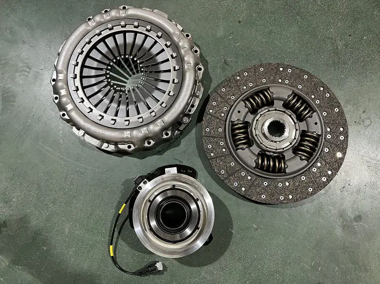 Truck Clutch Cover with release bearing 3400710072 3400700541 3421001164 1878008177 6482000218 Clutch Kit