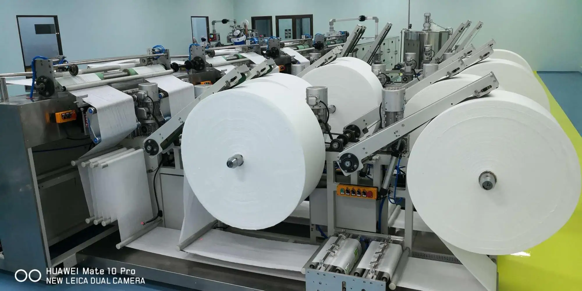 Full auto antiseptic cleansing wipes machine