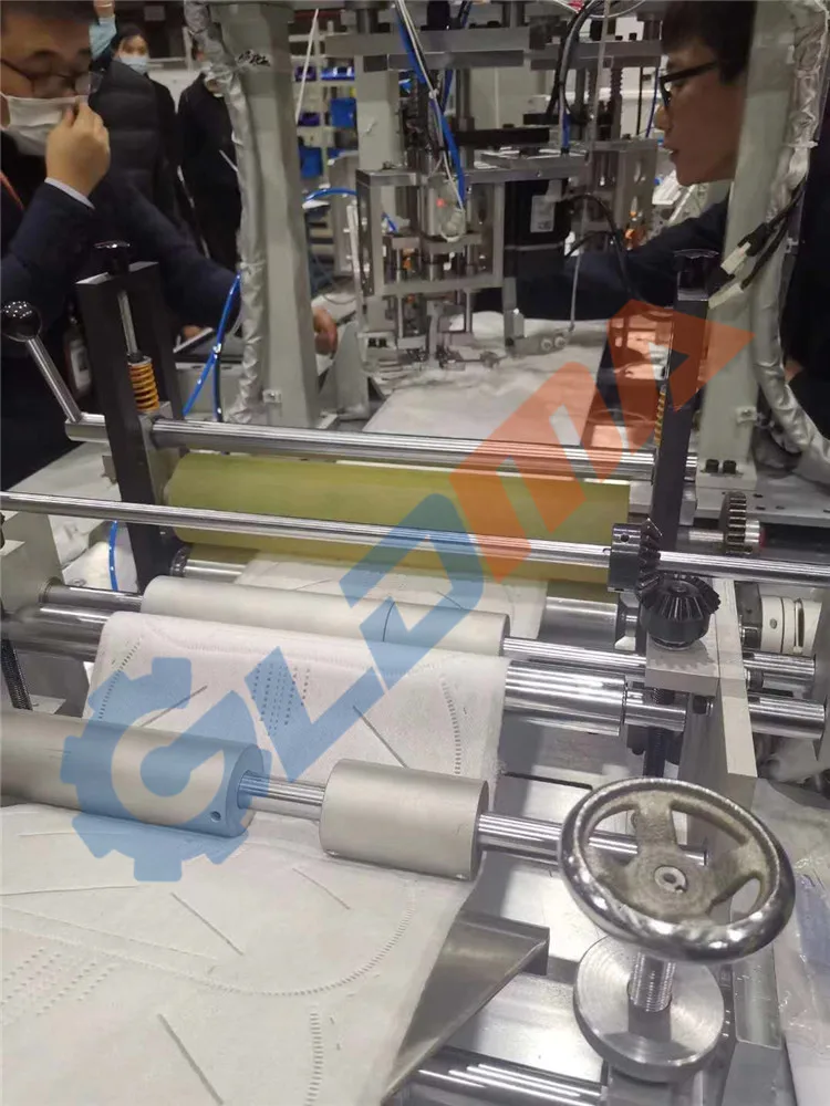 Mask Making Machine Surgical N95 Automatic Face Mask Machine Production Line
