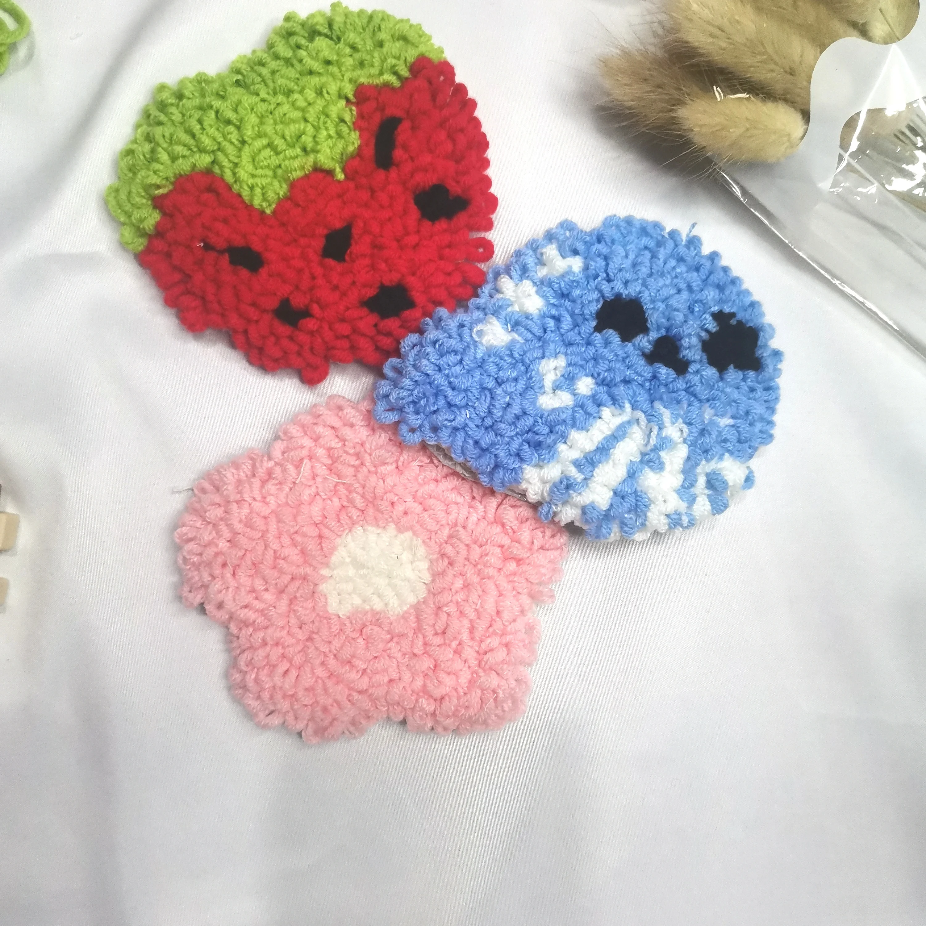 Wholesale High Quality Punch Needle Handmade Kitchen and Dining Mug Rug Drink Coasters