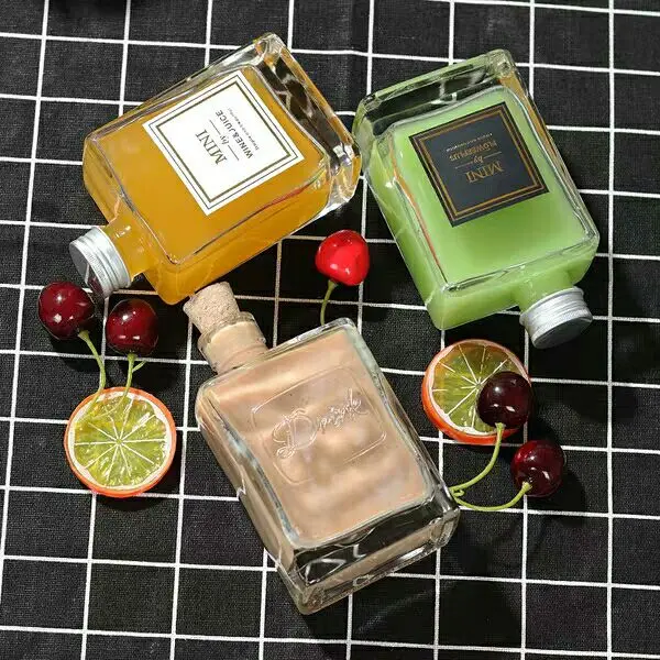 Factory Produced Premium Liquor/Milk Tea Glass Bottle