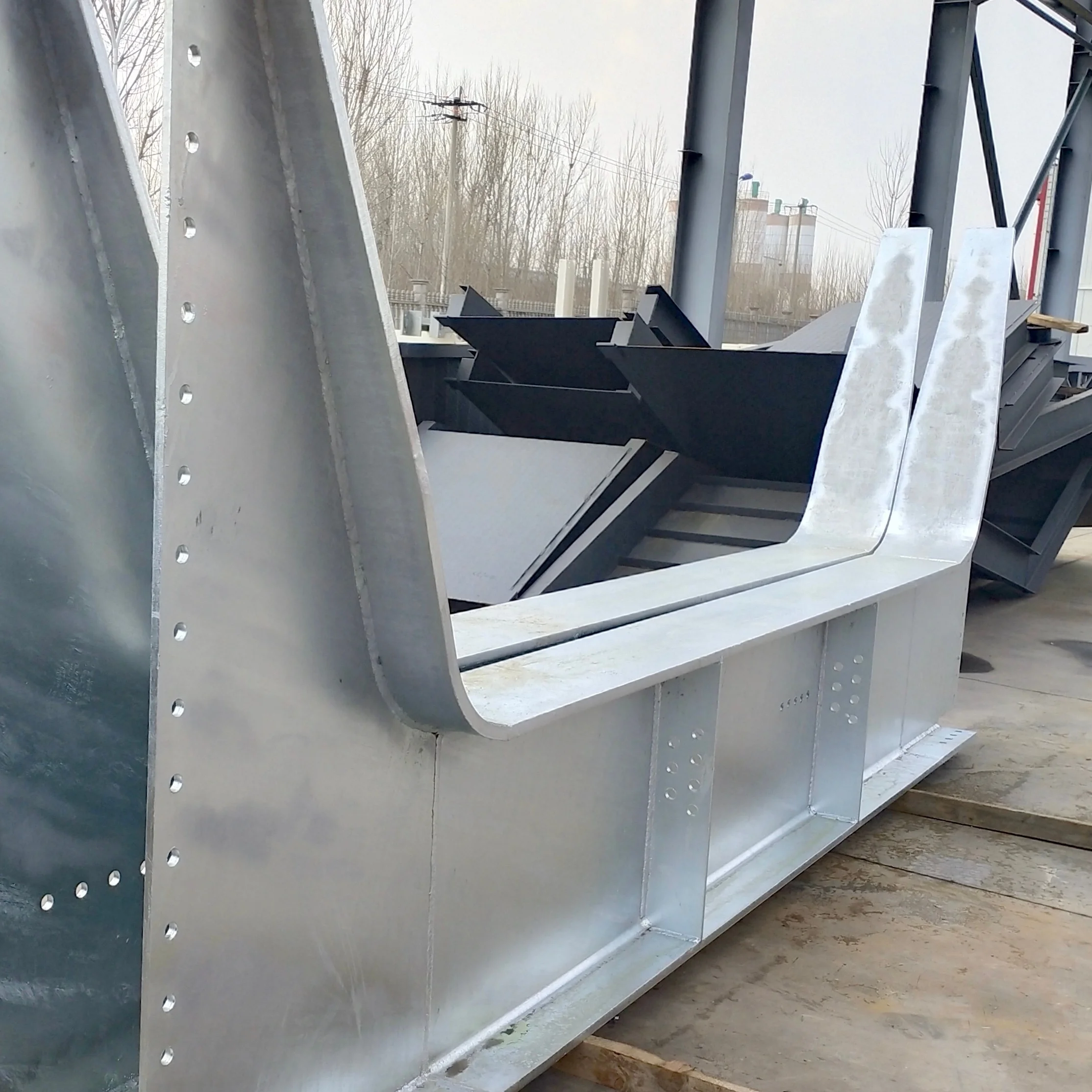 Hot dipped galvanized prefabricated steel truss bridge