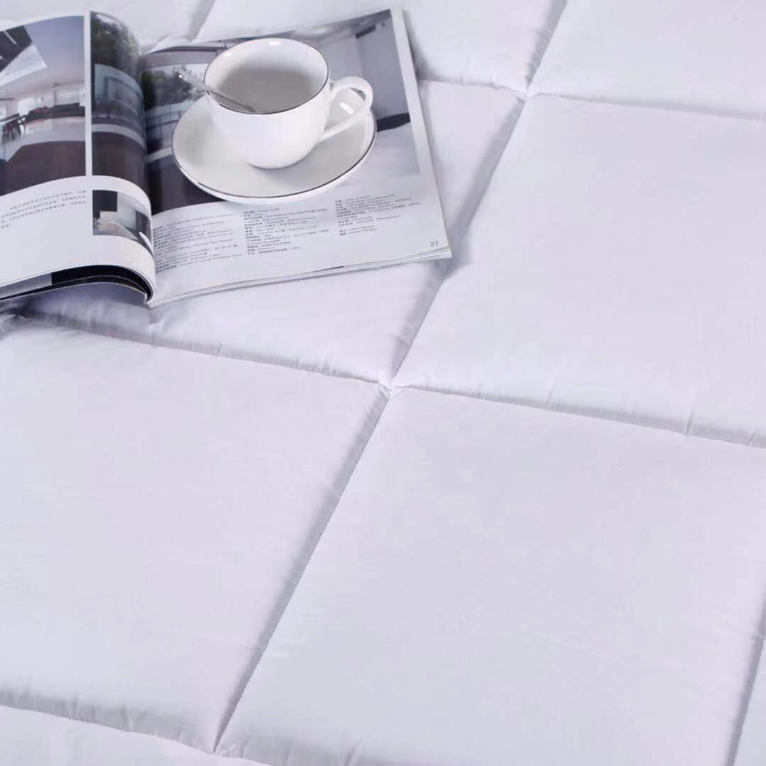 Custom King/Queen/Full Size Thick Mattress Pad Microfiber Polyester Fill Pillow Top Bed Mattress Topper for hotel