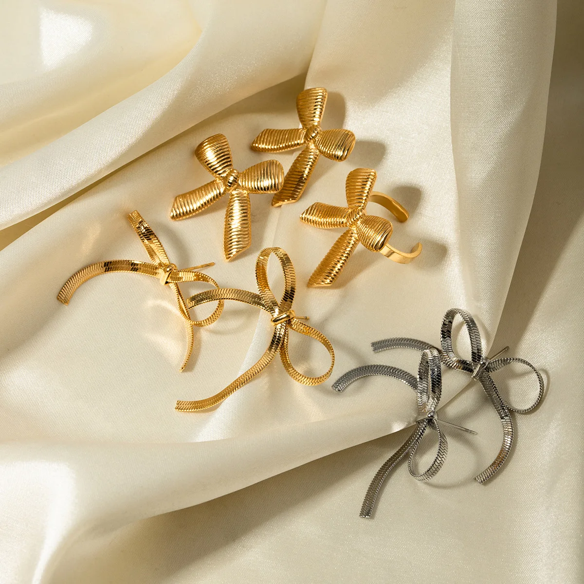 Trendy Stainless Steel Heart Bow Jewelry Fine Jewelry 18K Gold Plated Butterfly Knot Bow Earring Bracelet for Women