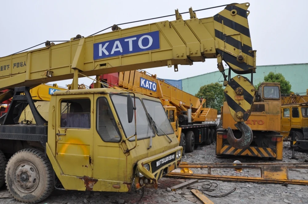Подержанный кран для механической техники KATO NK350E в продаже Япония
