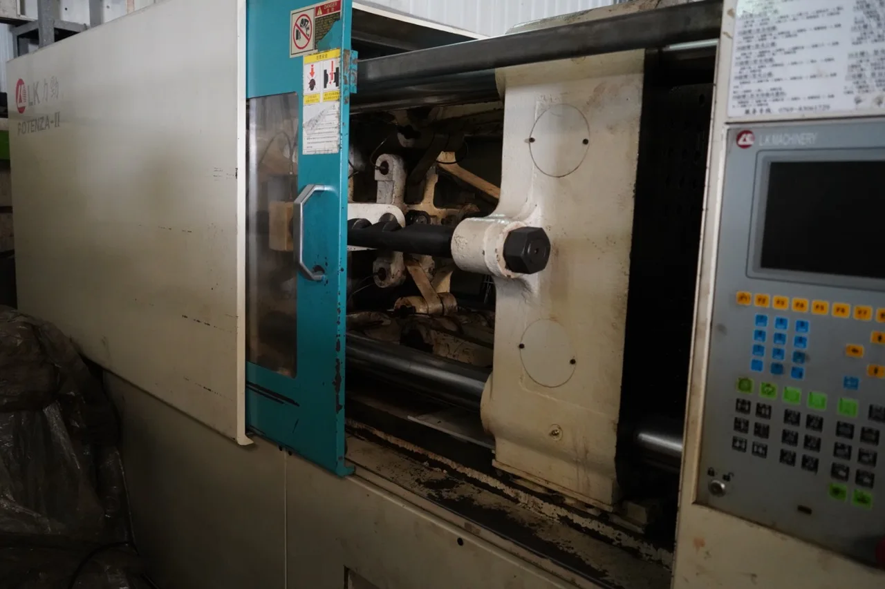 China hot sale High Speed Efficiency Plastic PET Injection Molding Machines Preform Making