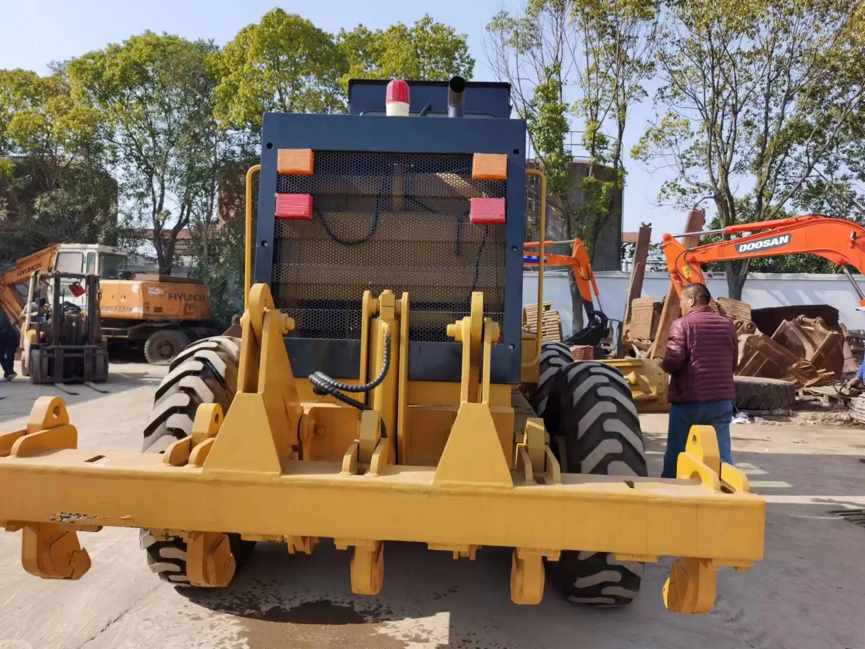 Selling Used CAT 140H 140G 140K 140 Motor Grader Secondhand machinery for sale with low price