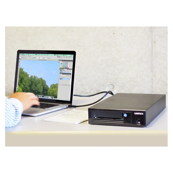 Computer hardware tape system highly convenient archive backup Dual LTO