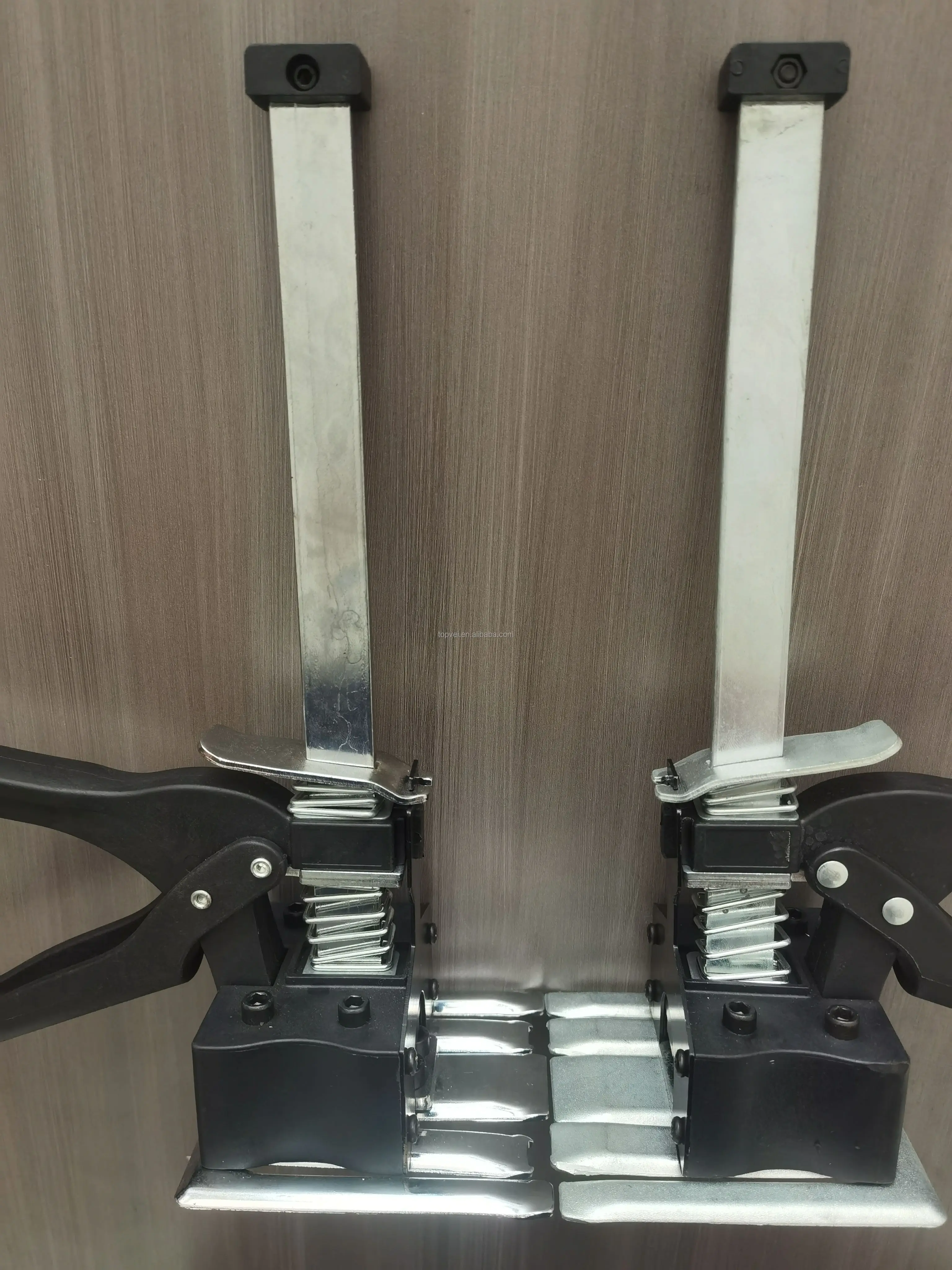 tile locator height regulator wall leveling system