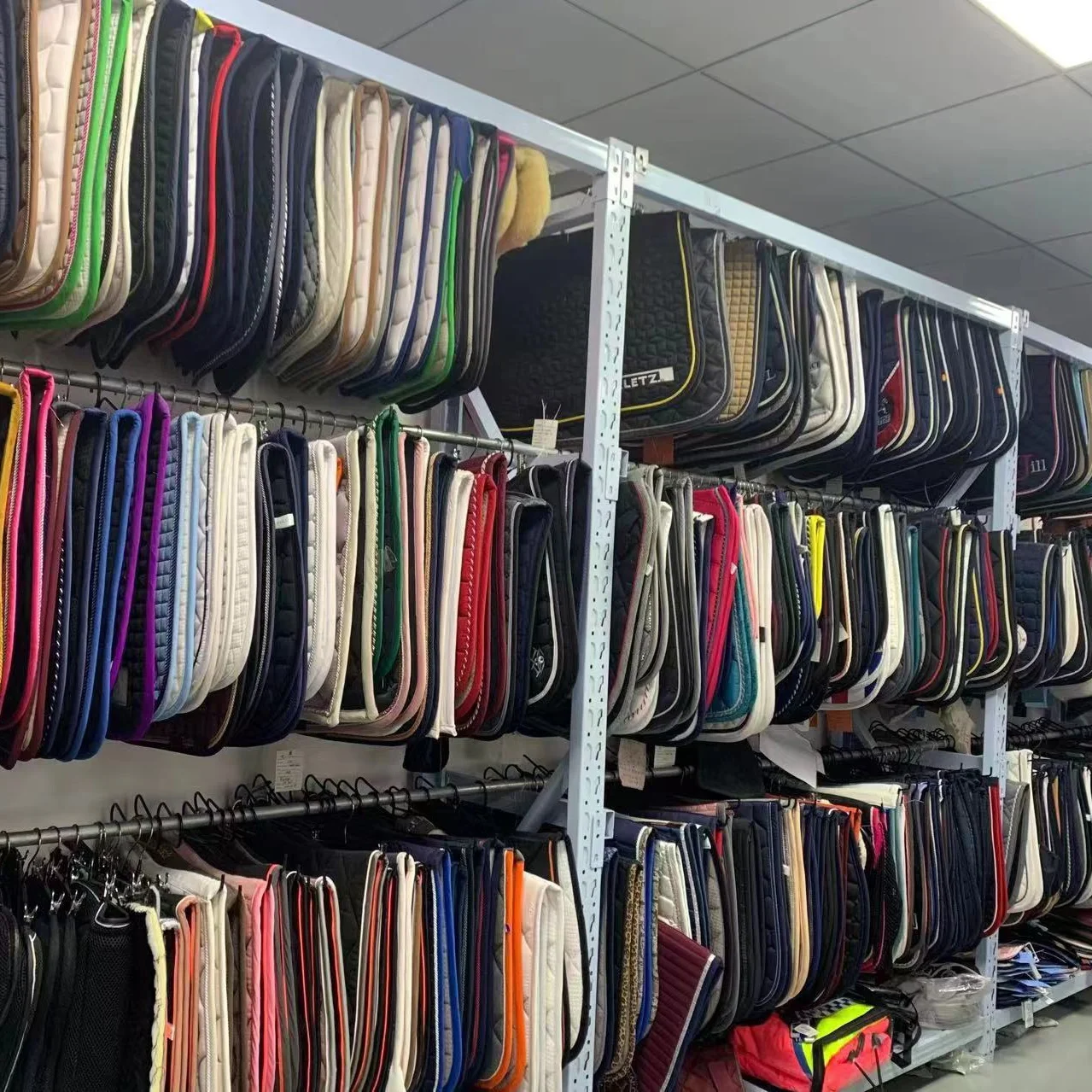 Factory OEM Custom Fabric All Purpose Horse Racing Riding Equestrian Equipment English Western Horse Saddle Pads