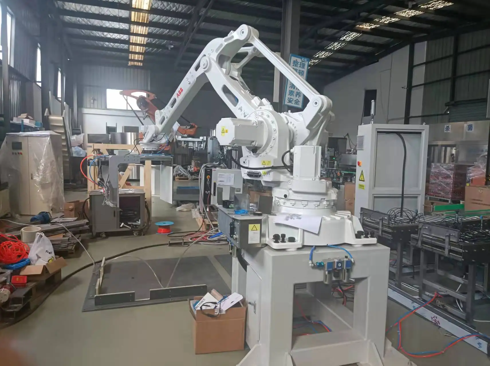 China brand labor saving high quality low price robot palletizer