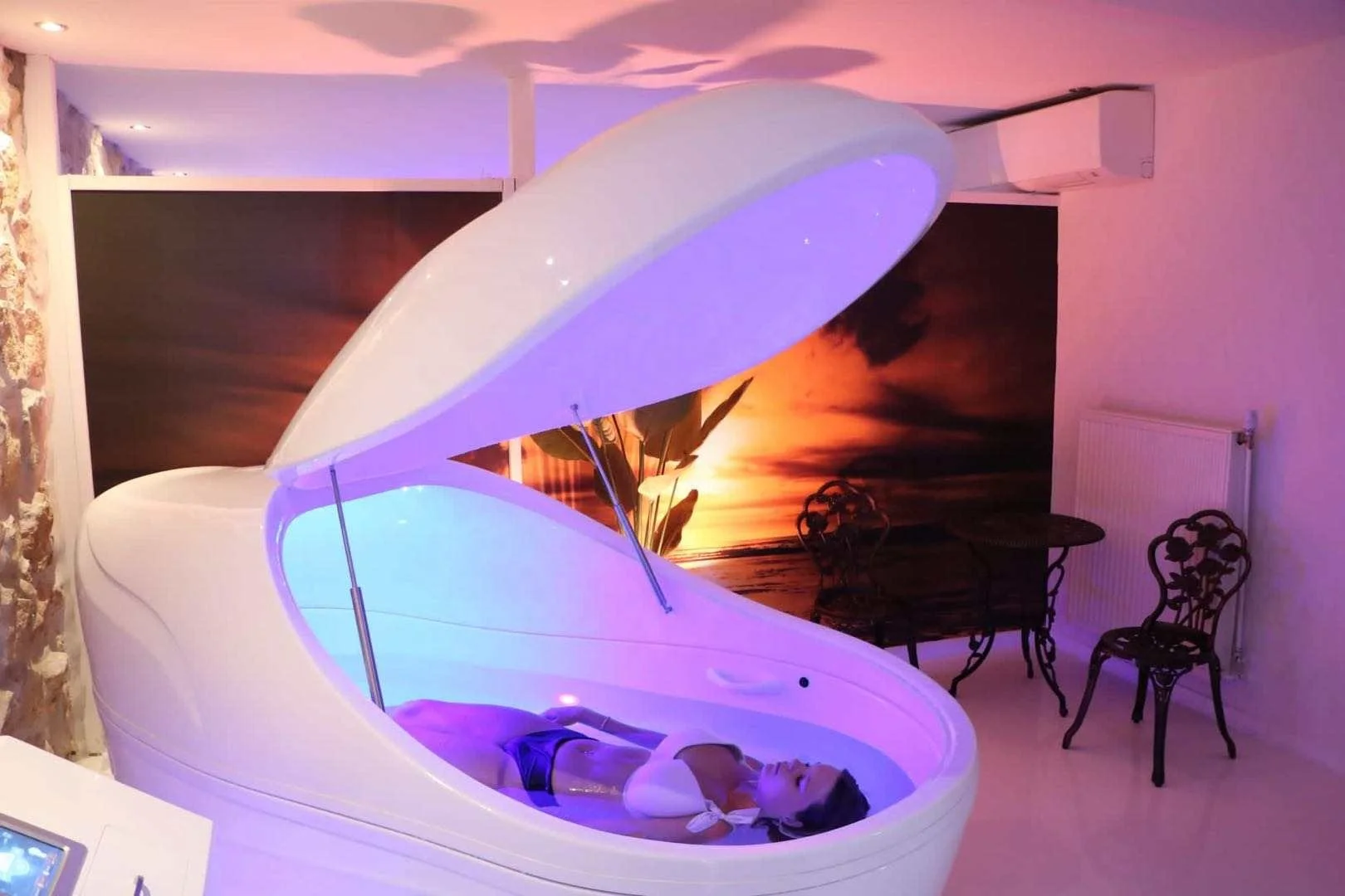 Zerobody Salt Water Wet Floatation Blood Metablism Improved Sensory Deprivation Isolation Meditation Lying tank Pod Cabin Spa