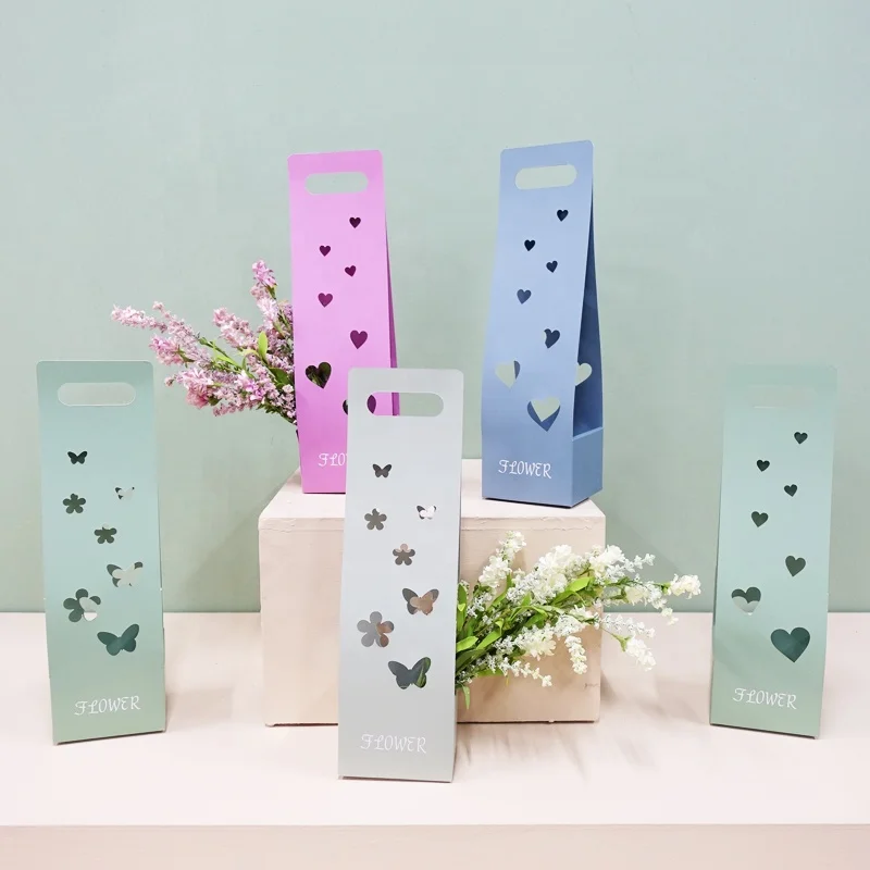 Fashion kraft paper flower carrier paper bag