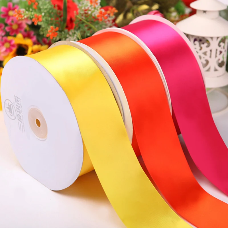 Double-Faced Satin Ribbon 100% Polyester Grosgrain Single Face Style Sustainable Solid Color Design