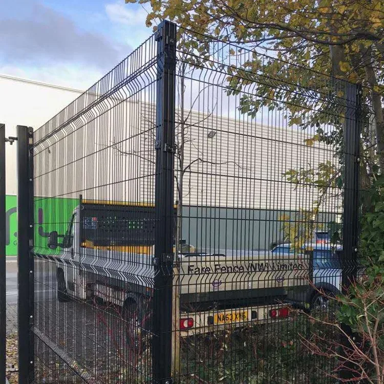 необычные садовые заборные панели