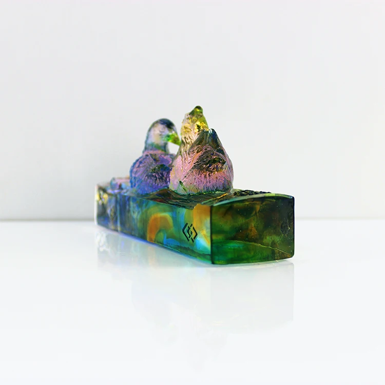 Folk Art Fengming liuli Ornaments Crafts Mandarin Duck Figurine With Crystal Base