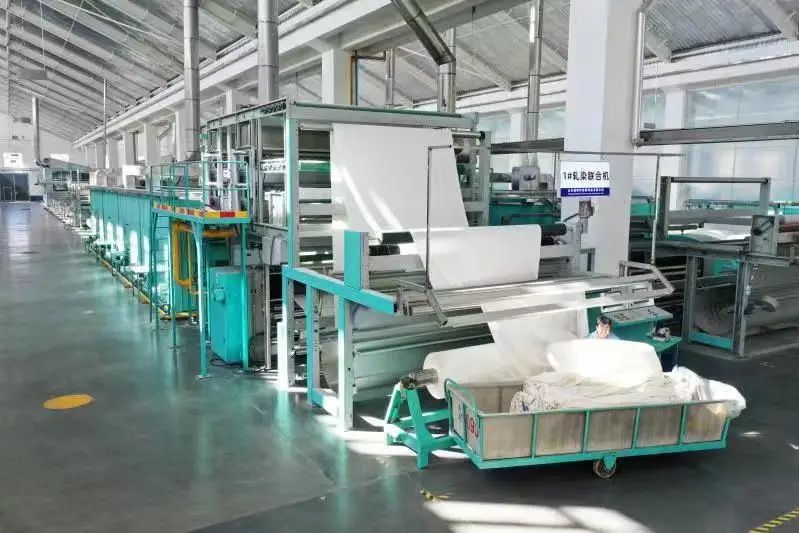 White Bleached Plain Percale 100% Cotton Hospital Bedding Fabric, 200T Bed Sheet Fabric