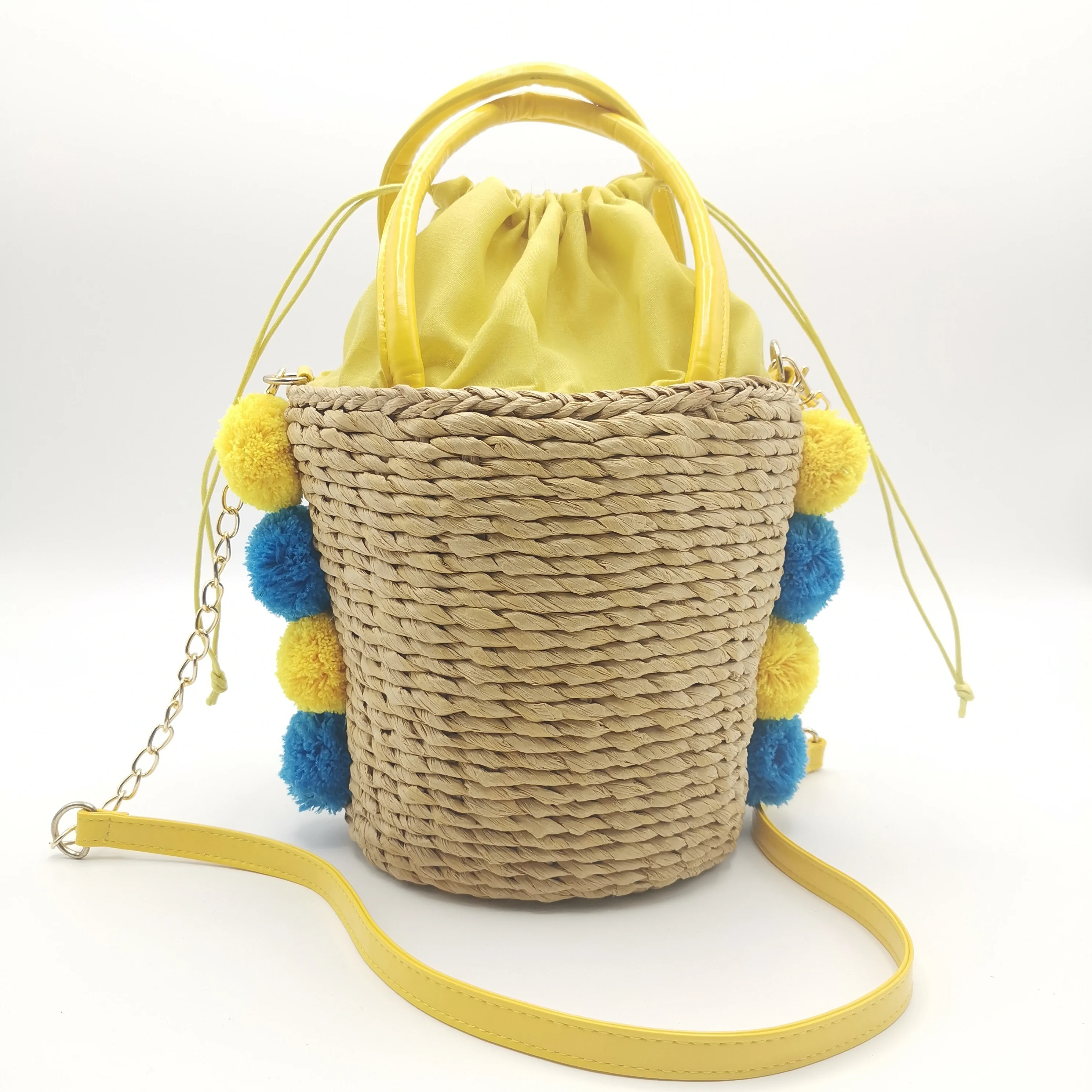 Summer Paper Straw Beach Shoulder Bag Metal Chain Woven Basket Handmade Bucket Bag with Pompom