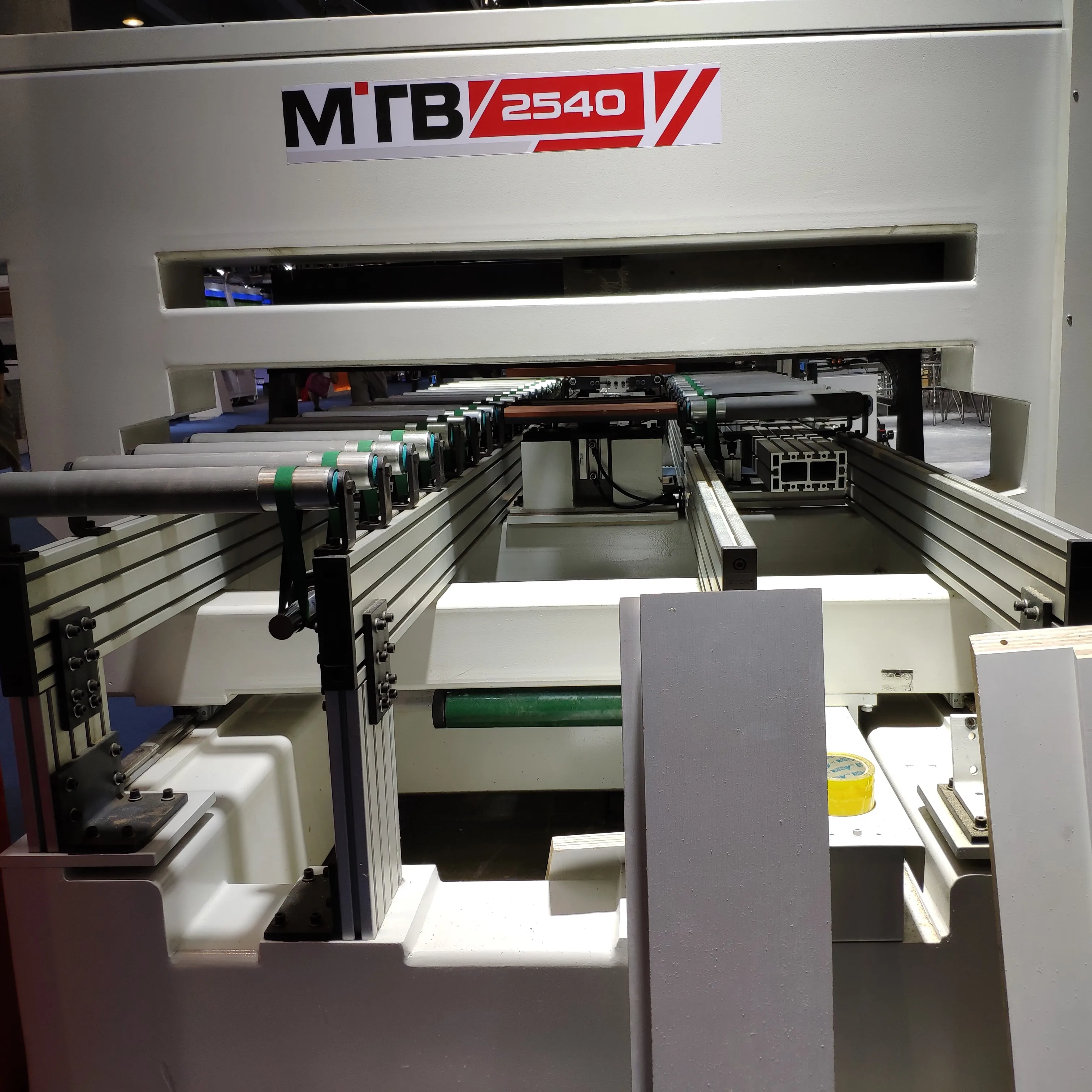 MTB2540 door frame two ends cutting machine