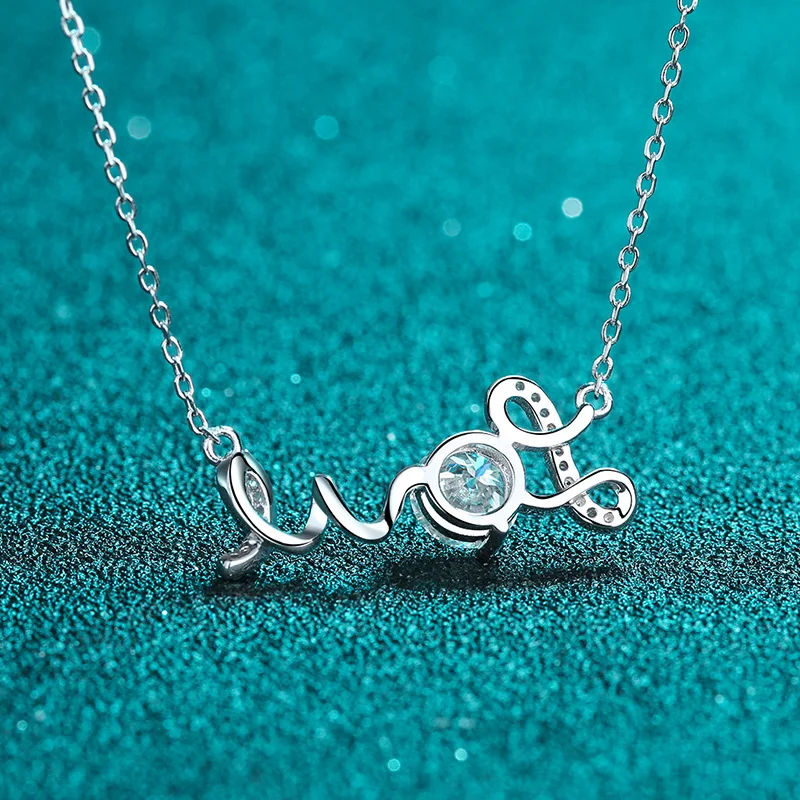 Fashion fine jewelry 925 sterling silver necklaces  1 Carat  love  Letter Pendant moissanite necklace for women