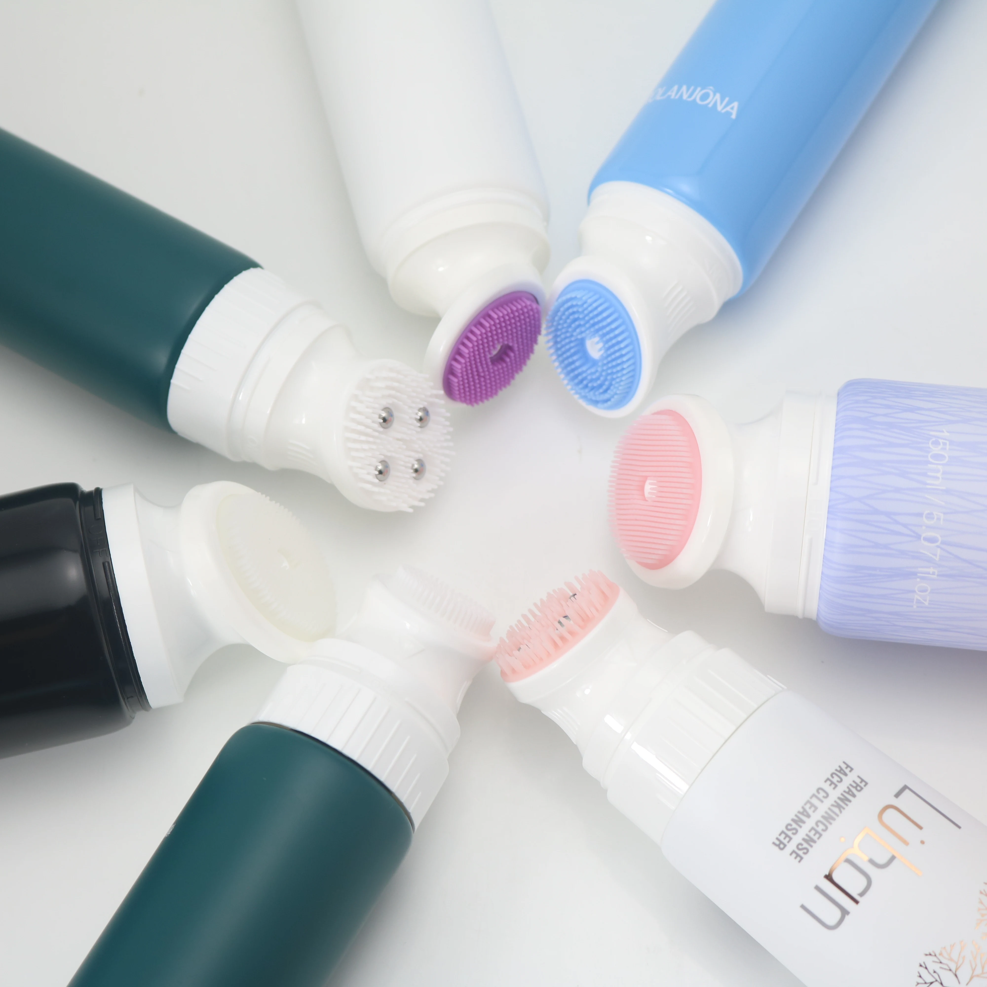 New Silicone Brush Plastic Packaging Massage Facial Cleanser Plastic Pe Shaped Cosmetic Tube With Brush Head