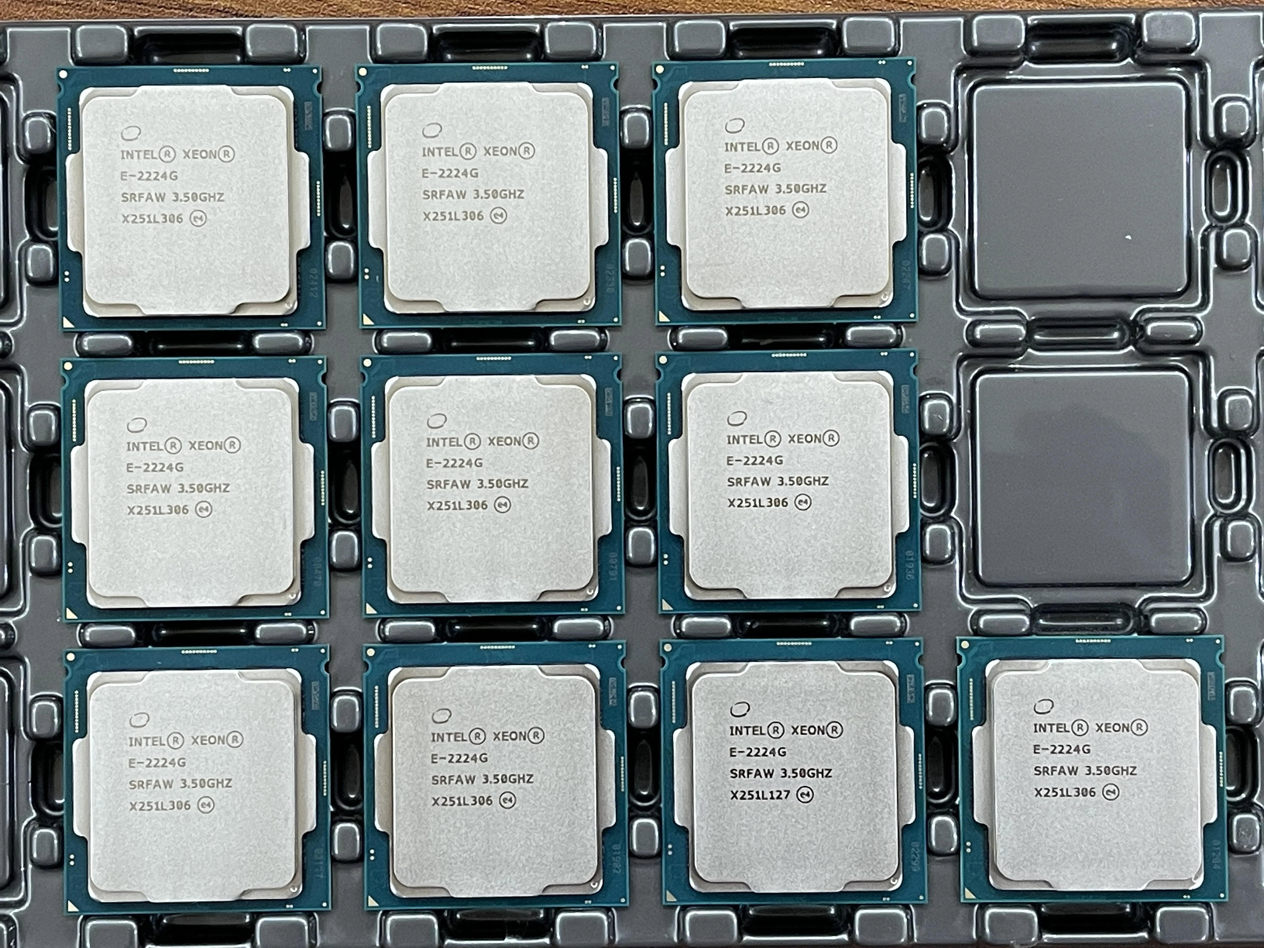 Server CPU Intel E-2224 E-2226G E-2244G E-2274G  CPU Processor