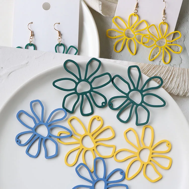 Оптовая продажа, большой цветок маргаритки, спрей-краска из сплава, аксессуары «сделай сам», красочный гипербол, полый цветок, подвески из сплава