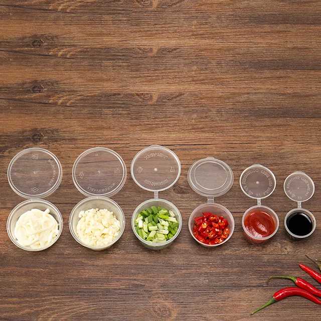 Hot selling different size have lid clear pp disposable mini plastic cup for sauce