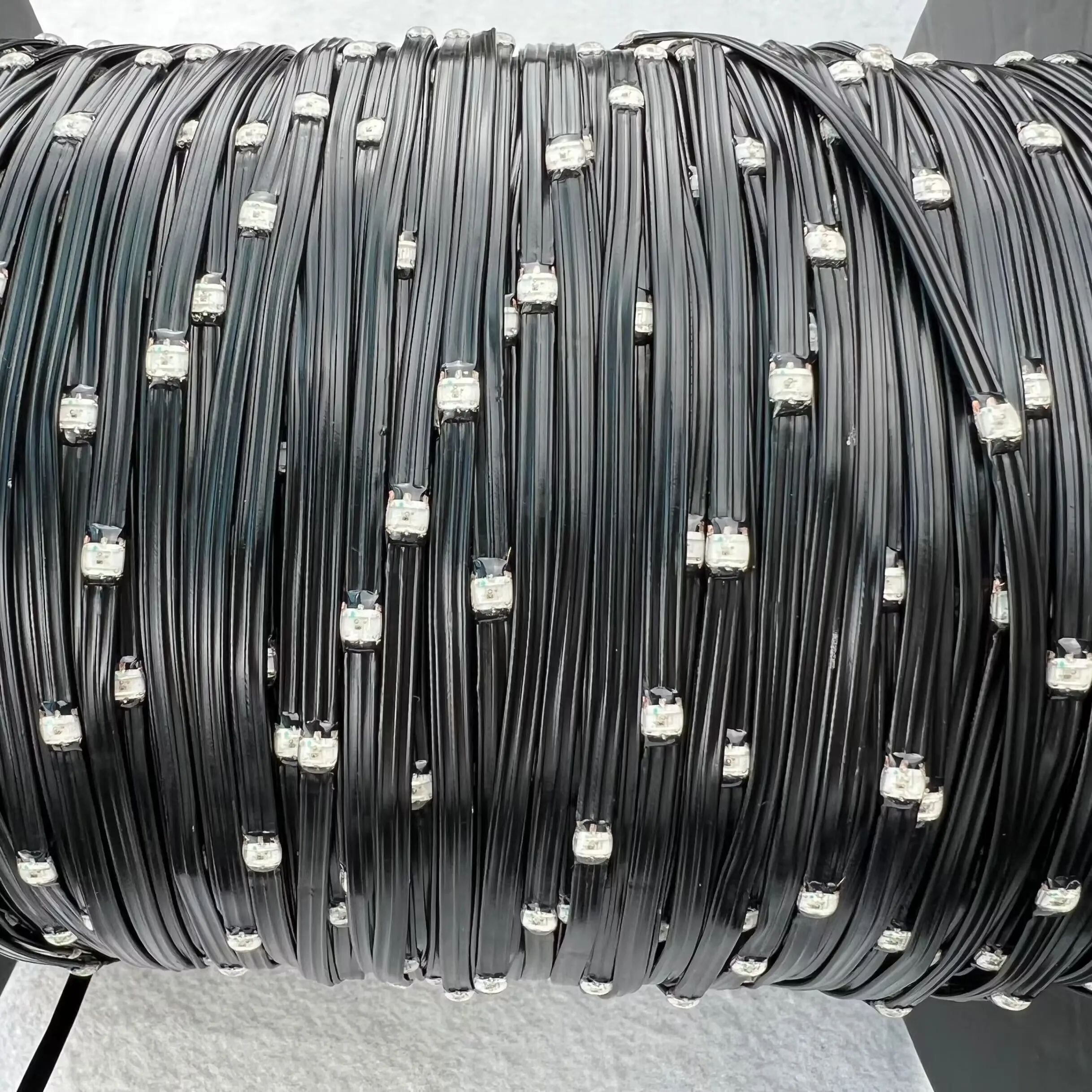 Прозрачные линзы DC12V 3000ct 15/20/25/30 мм/50 мм/100 мм Шаг WS2811 Светодиодная галька Пиксельная струнная лампа RGB цвет IP67 черный провод