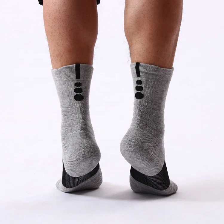 High Quality Outdoor Sports Basketball Socks Men Cycling Socks Cotton Towel Running Socks