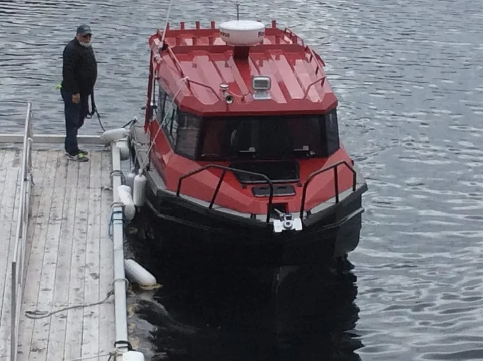 Custom Aluminum Luxury Cabin Fishing Boat With One to One Design Service