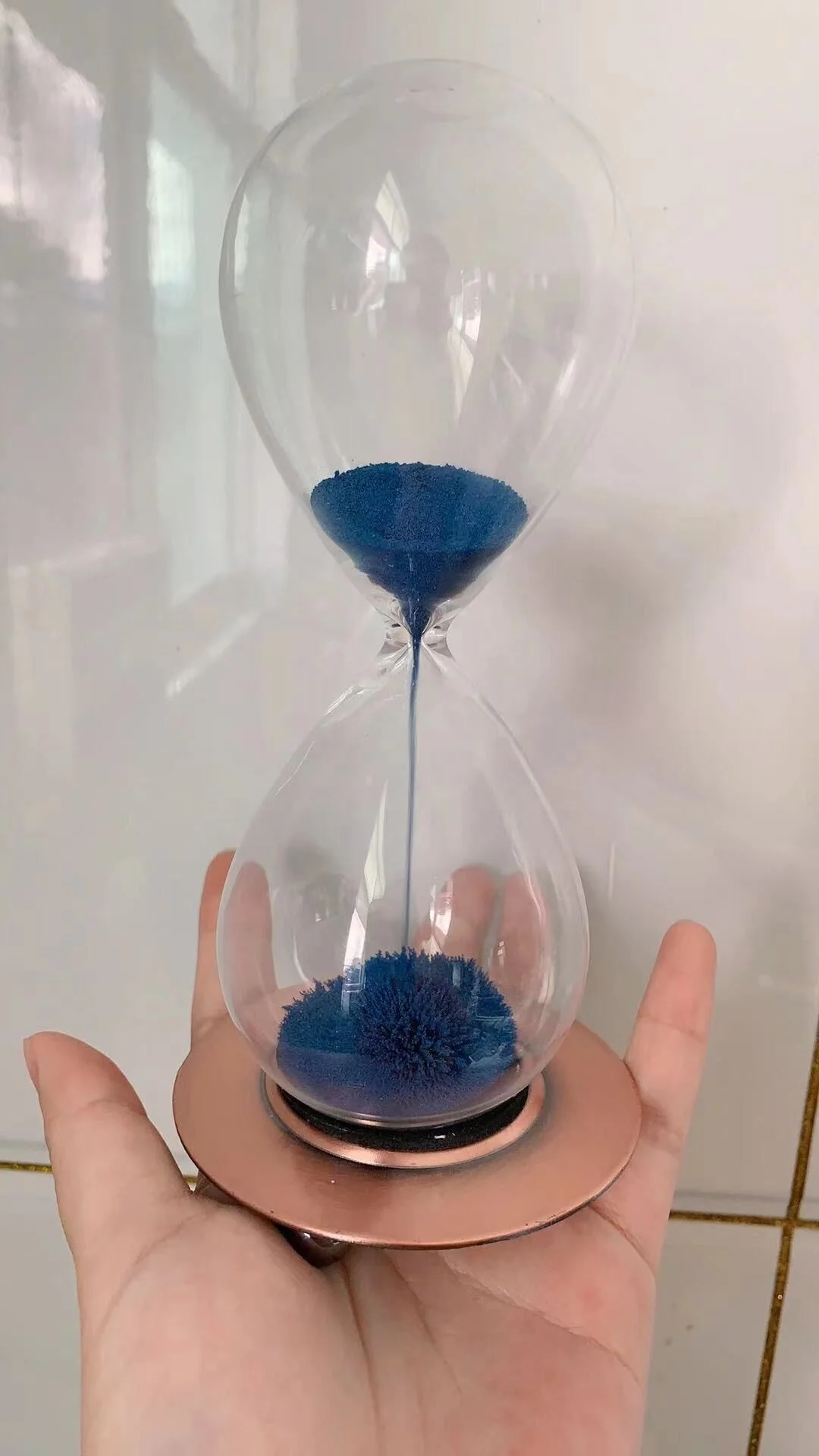 OEM Production Brass Round Base Blue Magnetic Sand Glass Timer Hourglass