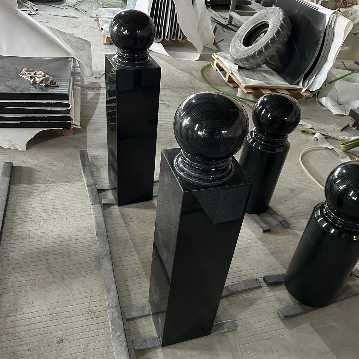Wholesale custom natural stone fences rectangular cylindrical black granite fences