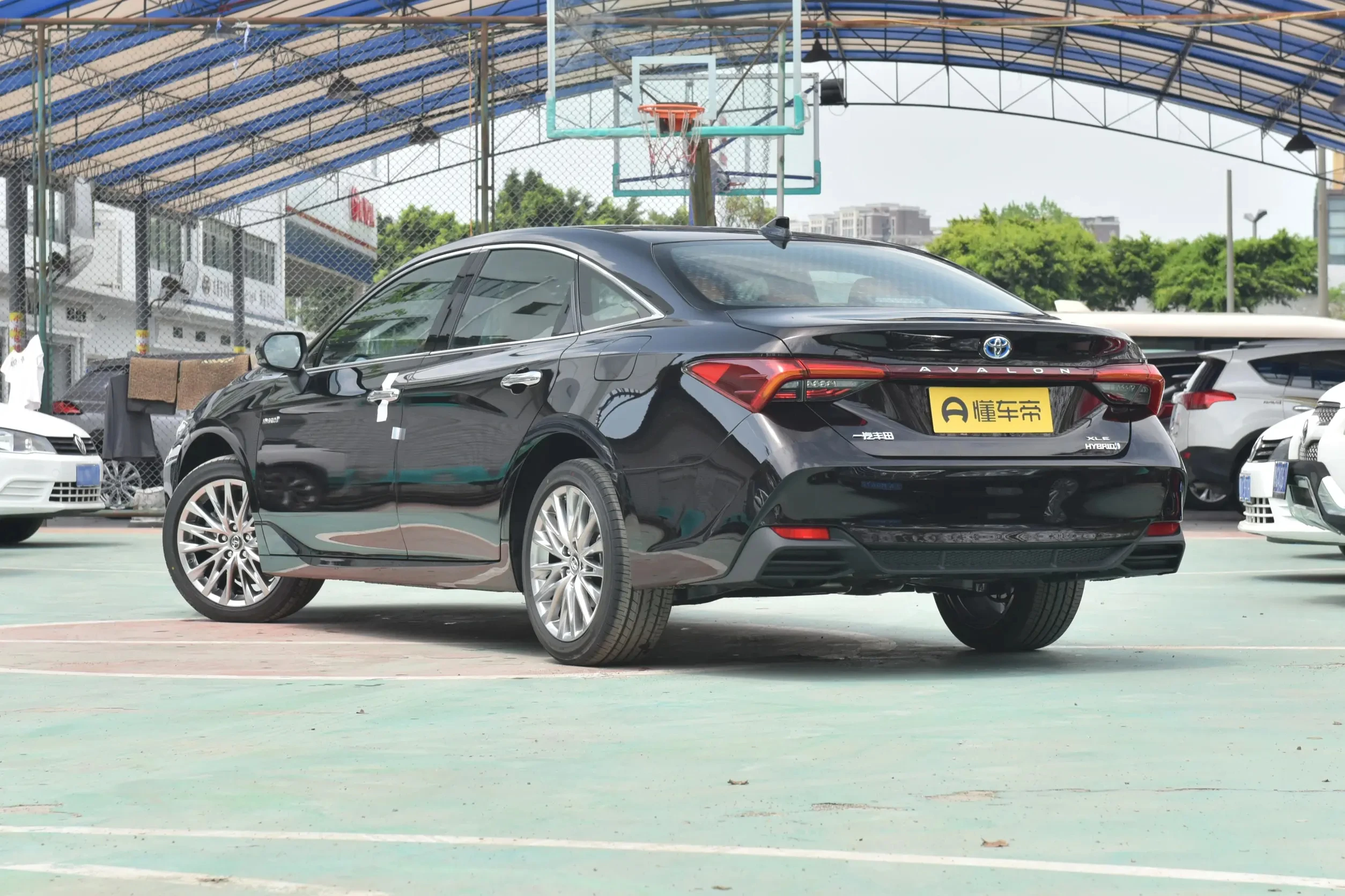 Toyota Avalon 2.5L 178PS L4 2023 ограниченные автомобили флагманского стиля подержанные toyota Sedan гибридный автомобиль E-CVT
